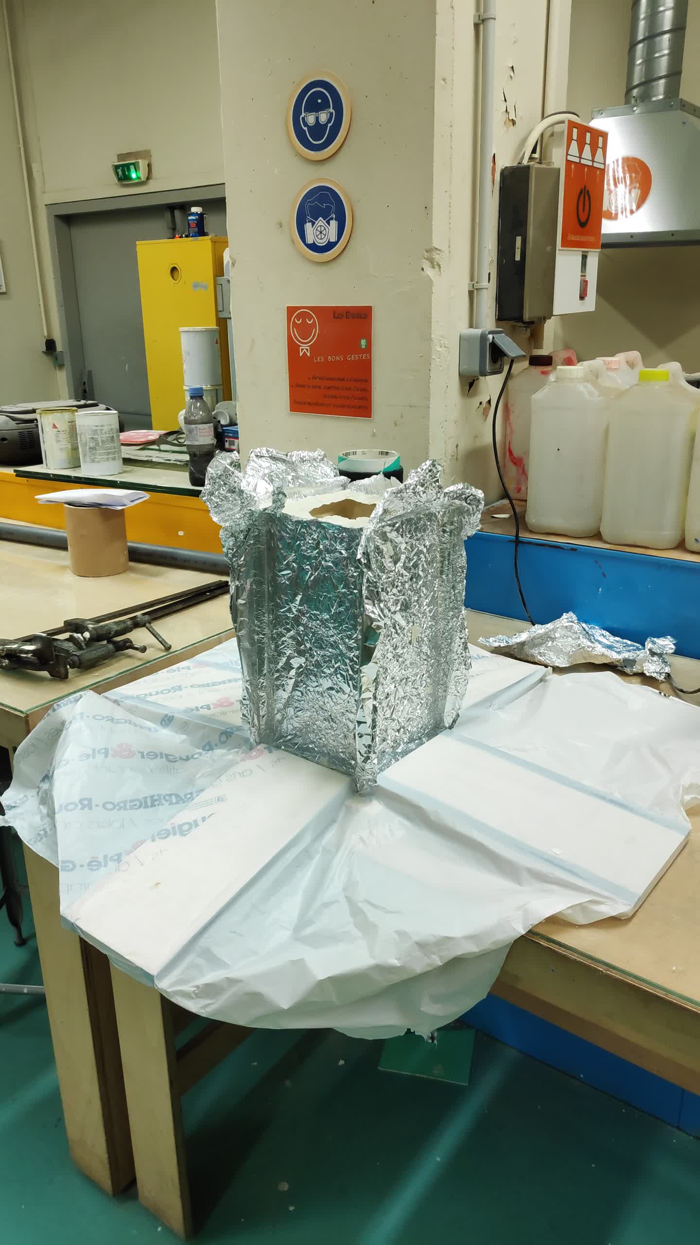 moulés dans du papier